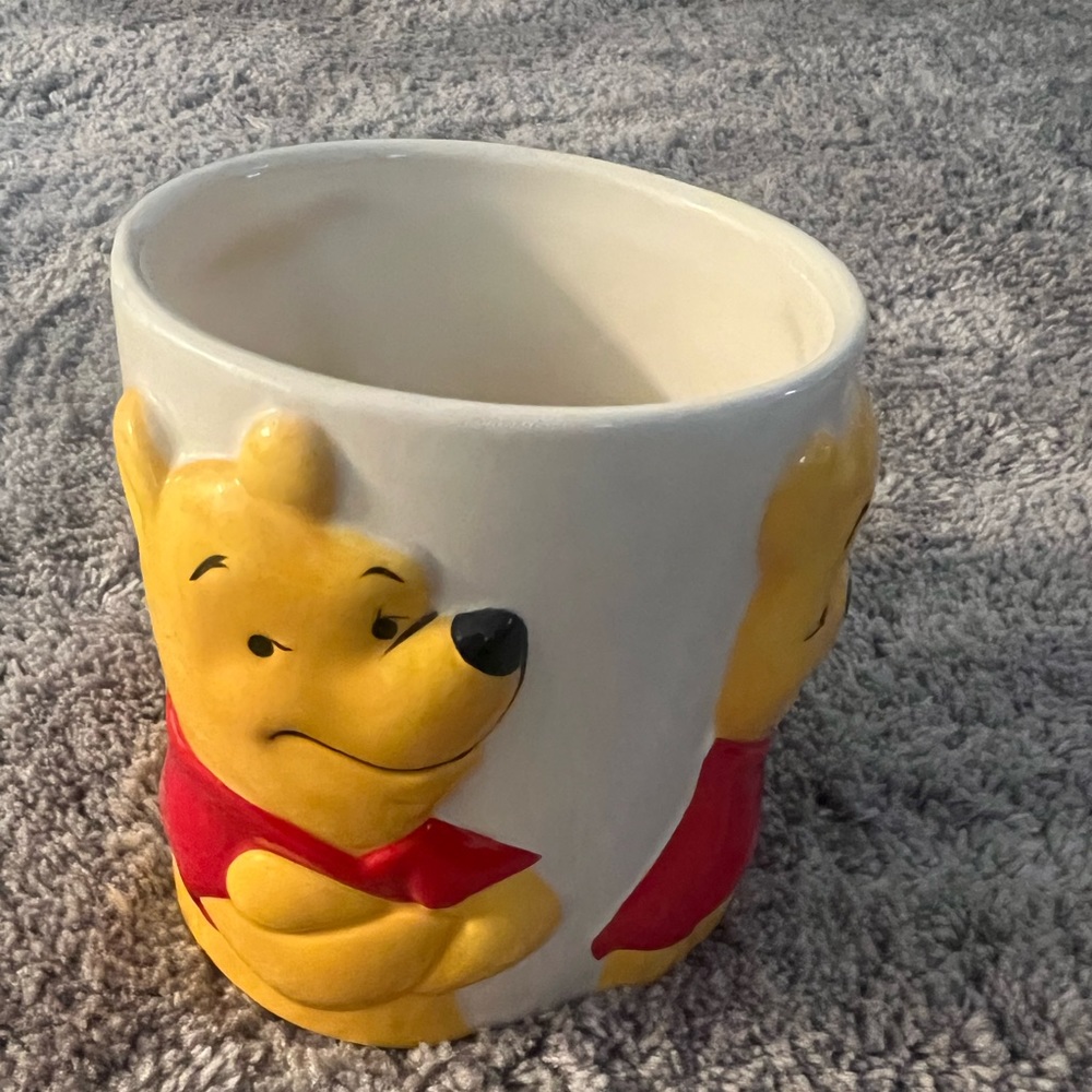 - Disney Winnie the Pooh 3d mug